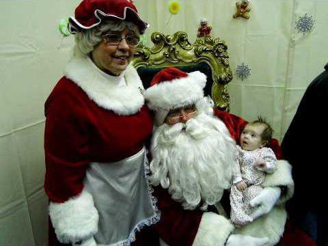 new lgp santacomestotownpic1