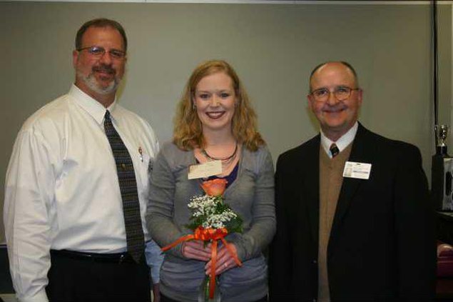 new deh teacher of year lee